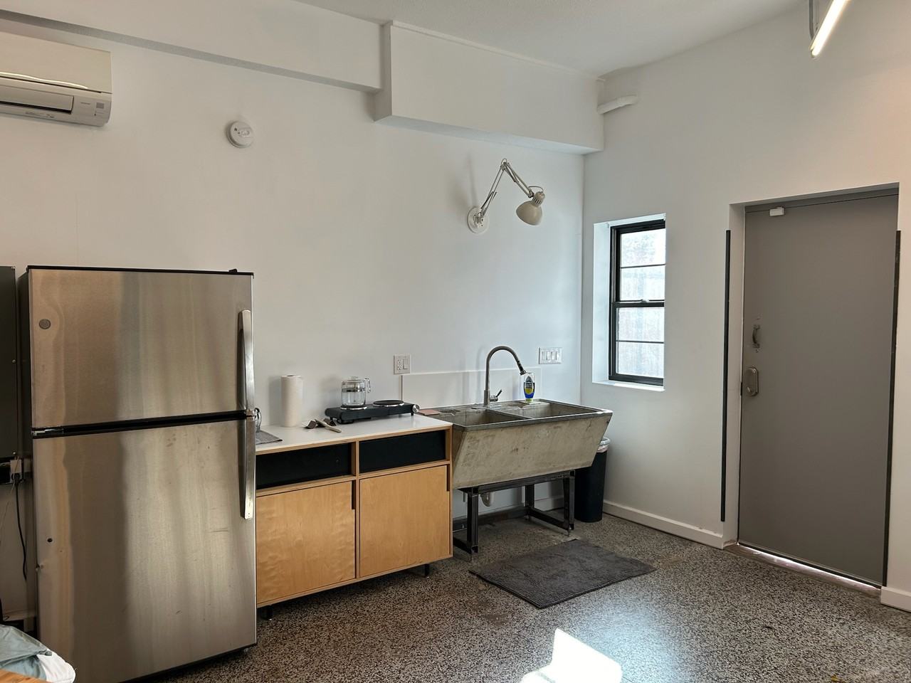 821 E 31st St #FL1 - Photo 3 of 11