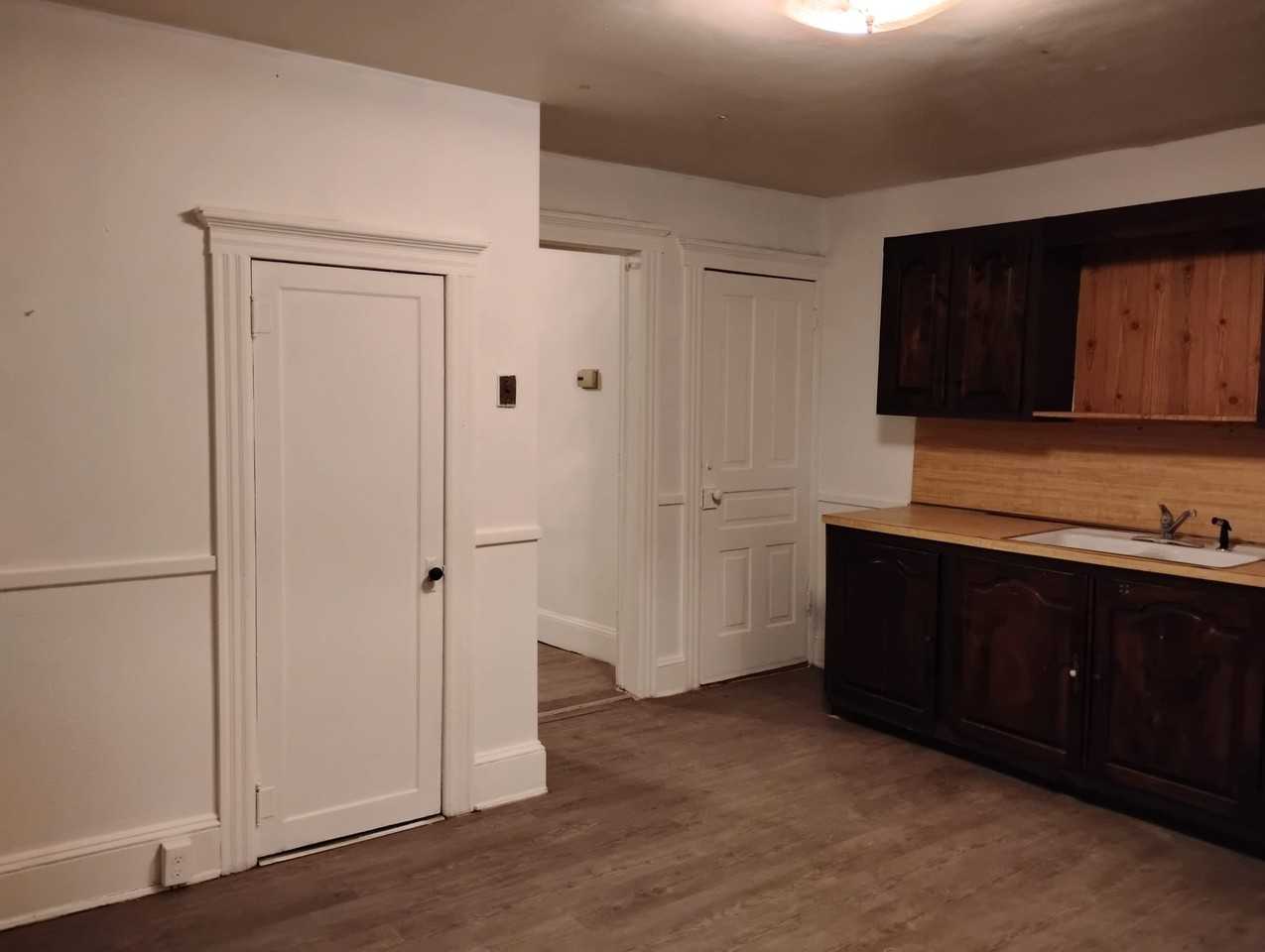 509 W Green St #NA - Photo 3 of 9