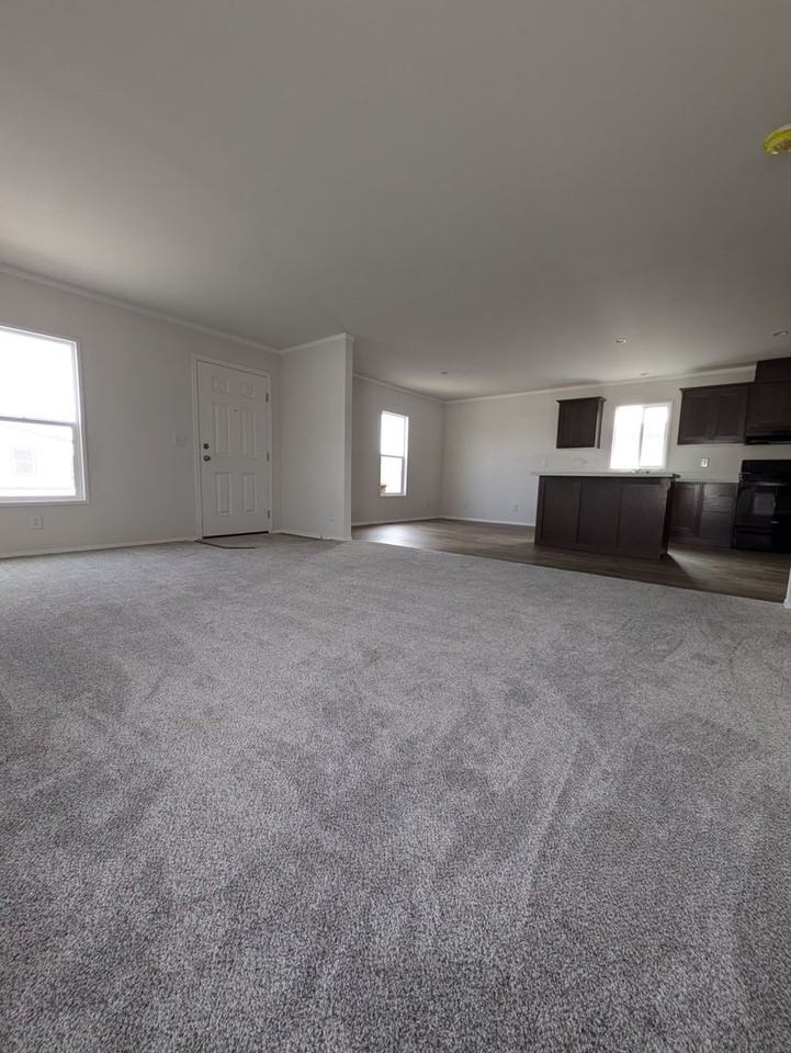 2681 E Edison Ave #10 - Photo 3 of 4
