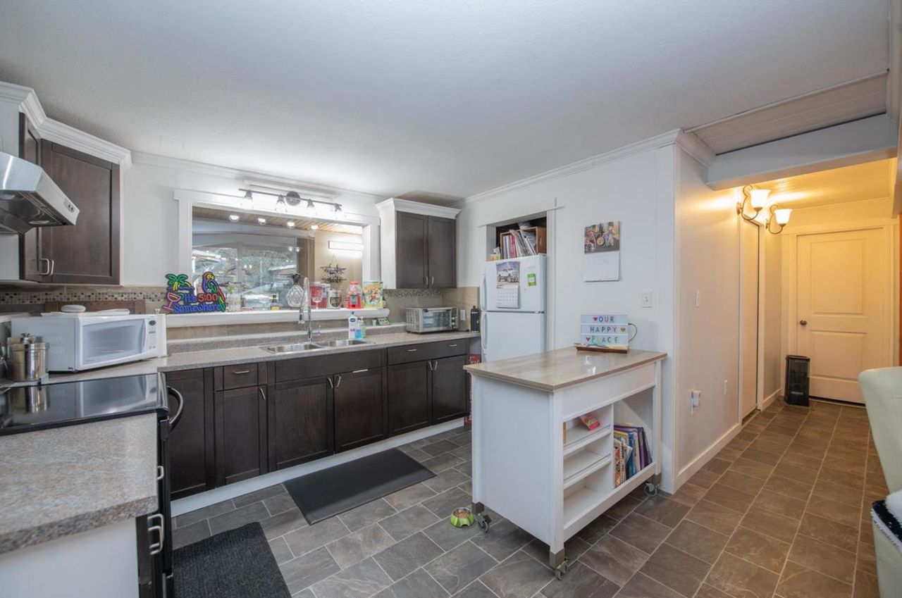 4010 33 St Ground Fl #GL - Photo 3 of 12