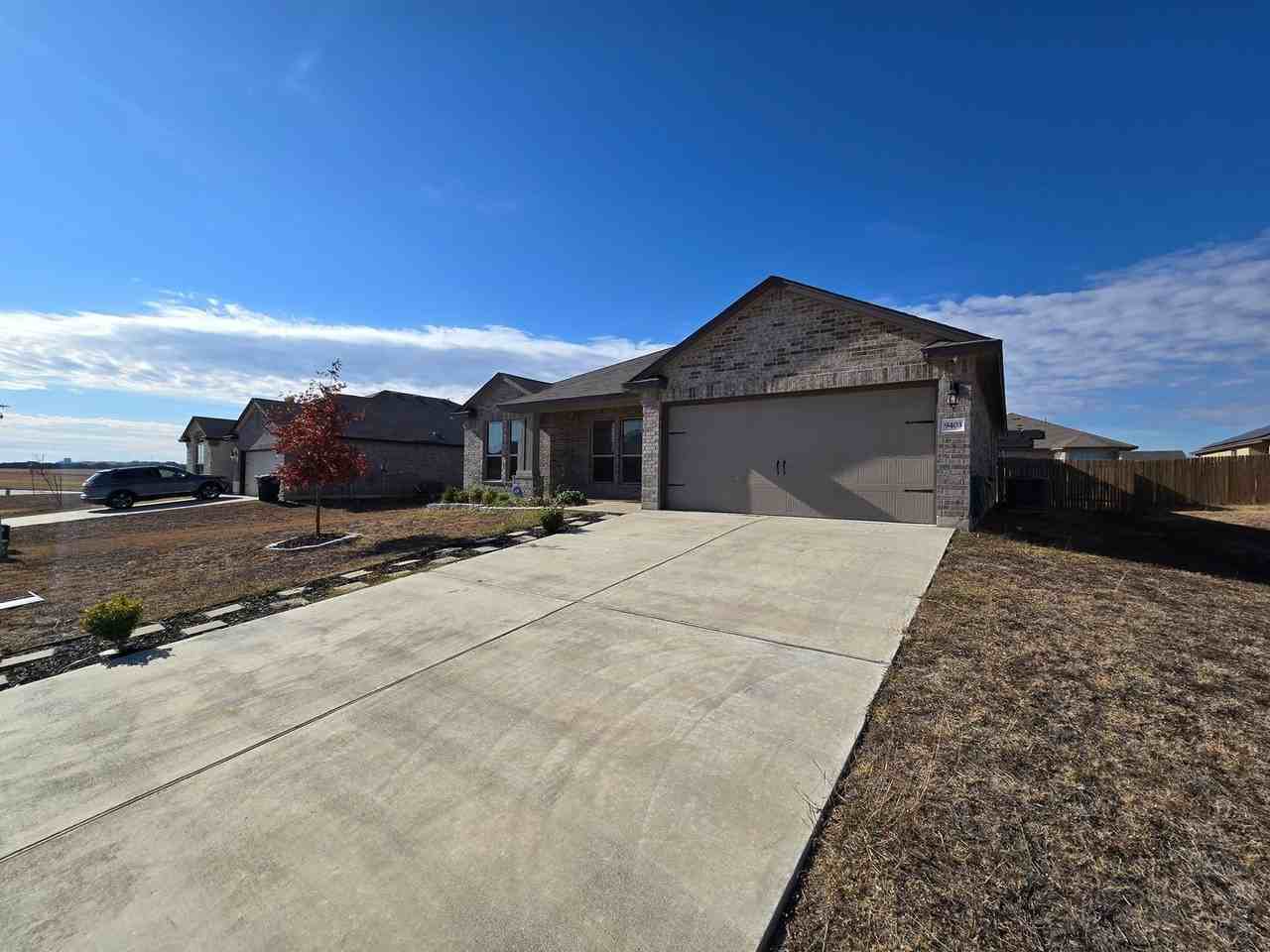 9403 Susan Dr - Photo 2 of 24