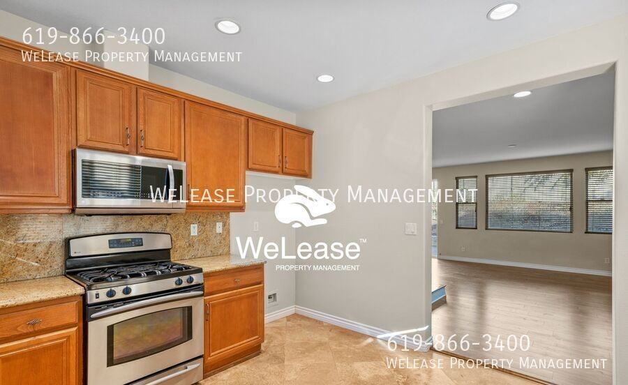 1455 Blackstone Ave - Photo 2 of 23