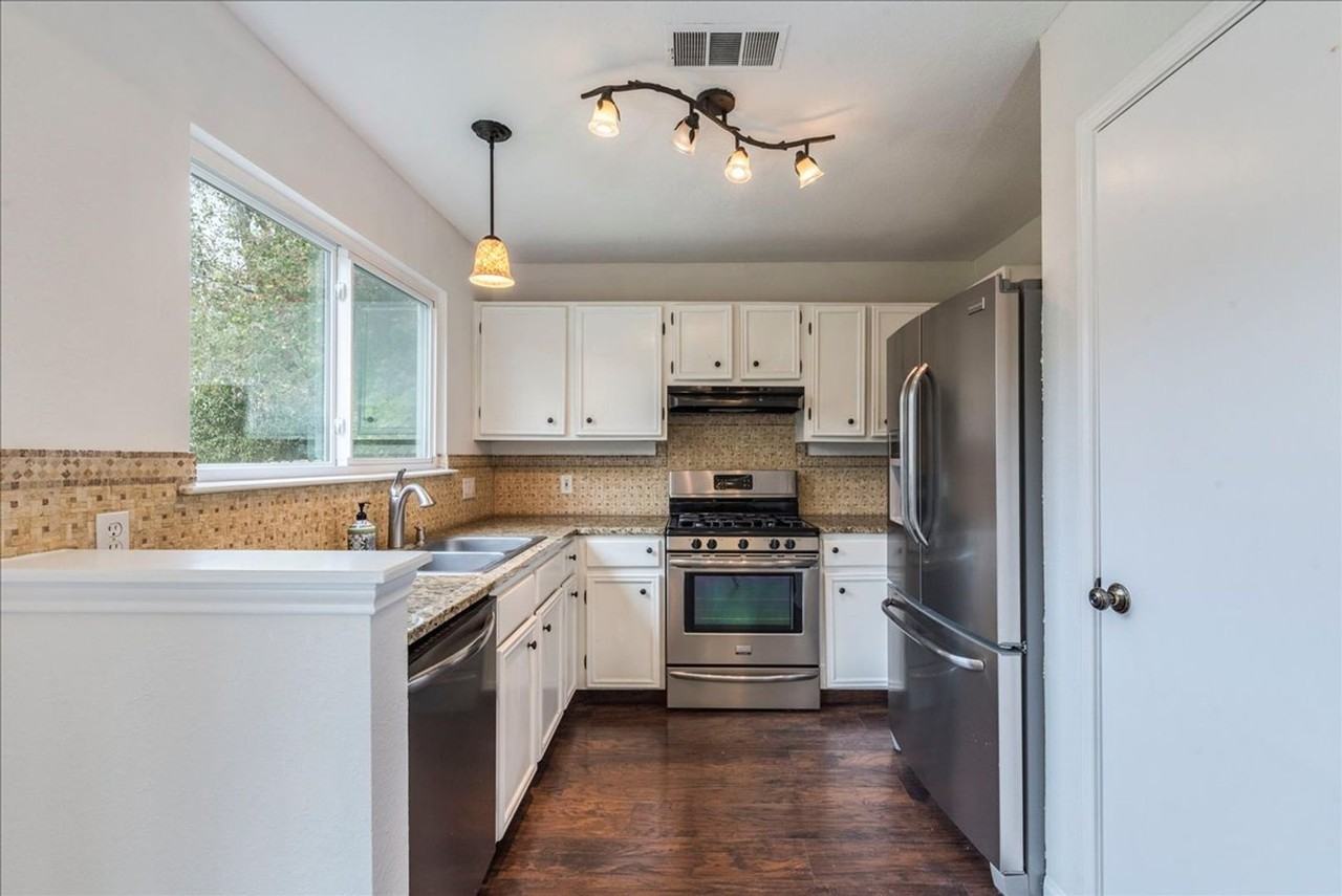 6018 Baton Rouge Dr - Photo 2 of 27