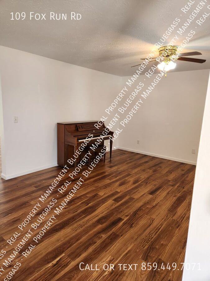 109 Fox Run Rd - Photo 2 of 26