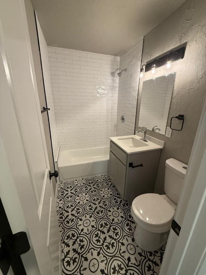 2114 Briggs St - Photo 5 of 10