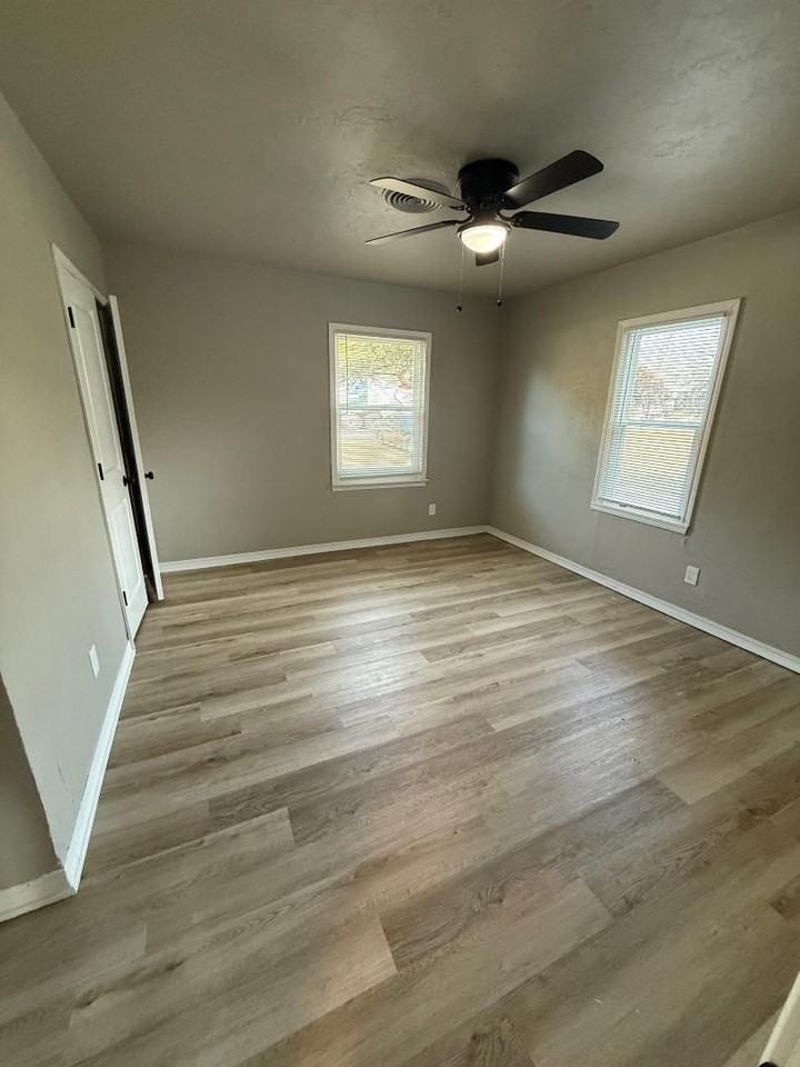 2114 Briggs St - Photo 7 of 10