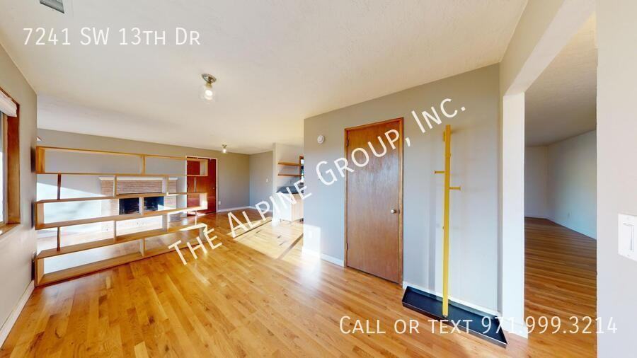 7241 Sw 13th Dr - Photo 2 of 32