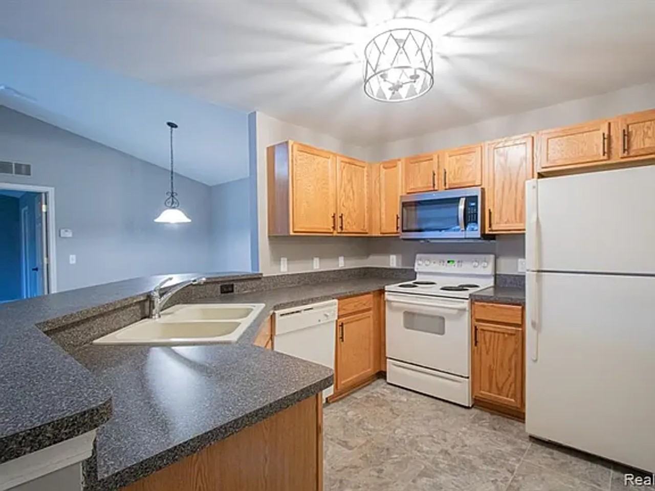 51602 Stern Ln - Photo 3 of 21