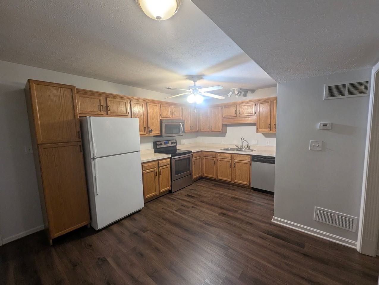 205 Bliss Ave - Photo 2 of 8