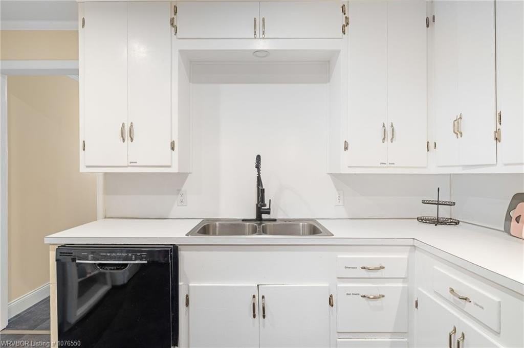 4101 S Q St - Photo 7 of 32