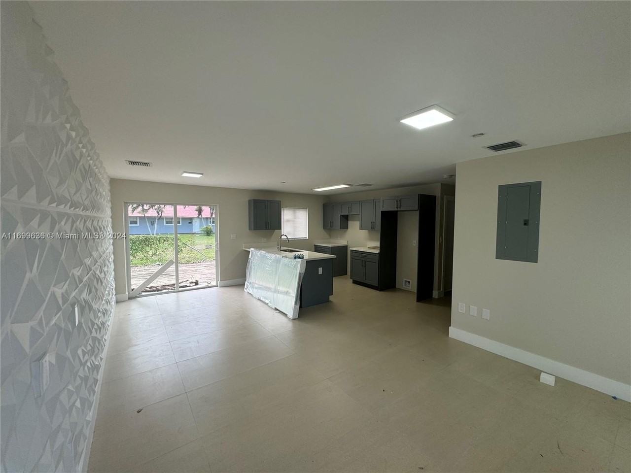 217 Nw 159th St #217 - Photo 4 of 14