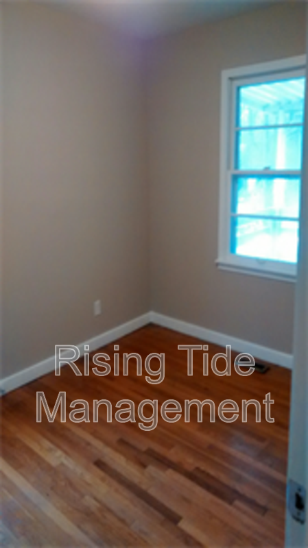 5816 34th St N - Photo 3 of 28