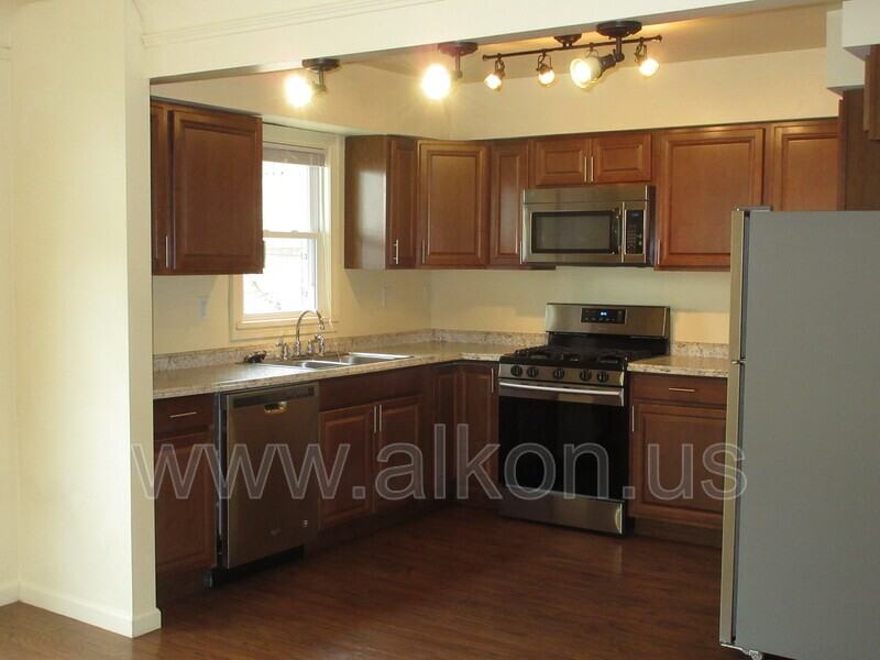 1429 Brookline Blvd - Photo 5 of 17