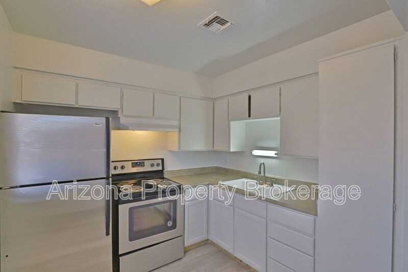 1702 W Vogel Ave #A7