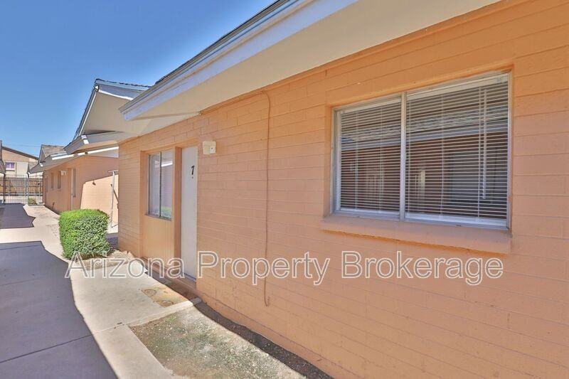 1702 W Vogel Ave #A7 - Photo 3 of 15