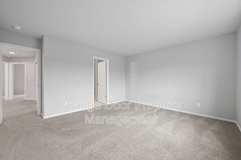 204 Basil Ave - Photo 5 of 27