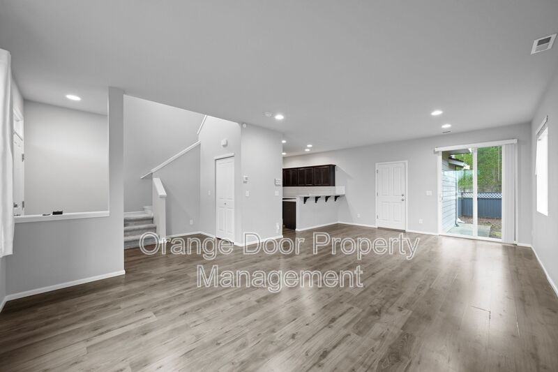 204 Basil Ave - Photo 7 of 27