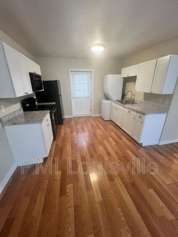 1302 Main St #FMK - Photo 3 of 6