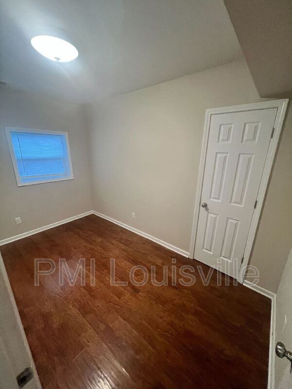 1302 Main St #FMK - Photo 5 of 6
