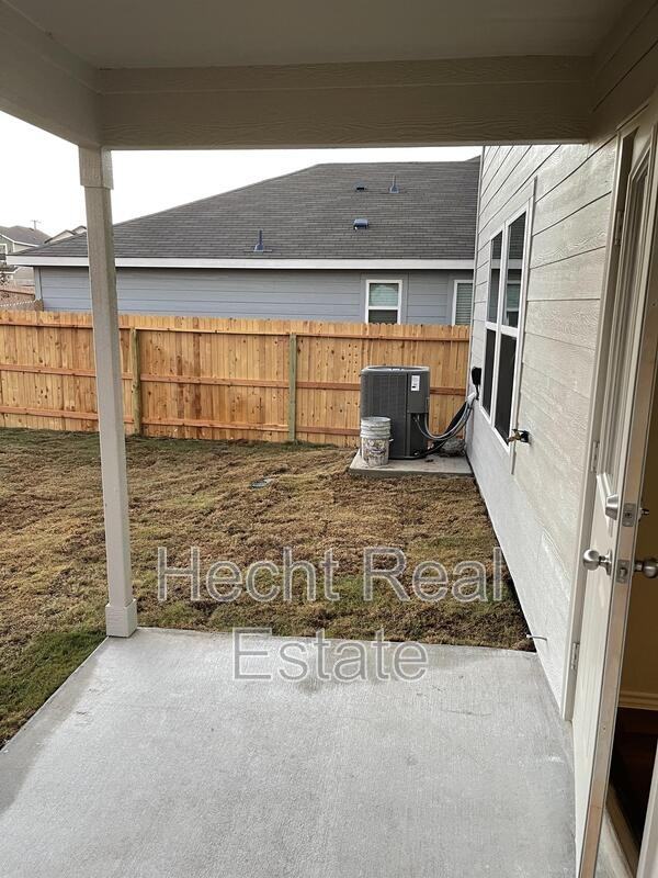 451 Forsythia - Photo 6 of 41