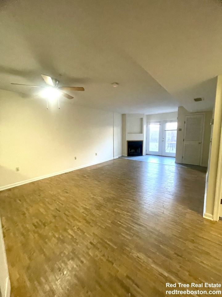 345 Franklin St #104 - Photo 5 of 28