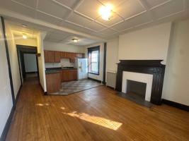 featured image of 10 Kent Ave