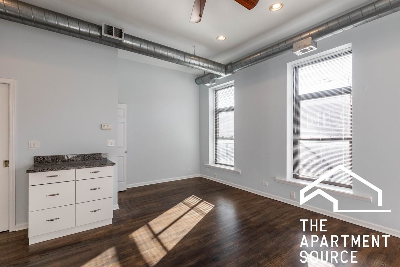 1133 W Madison St #2R - Photo 6 of 18