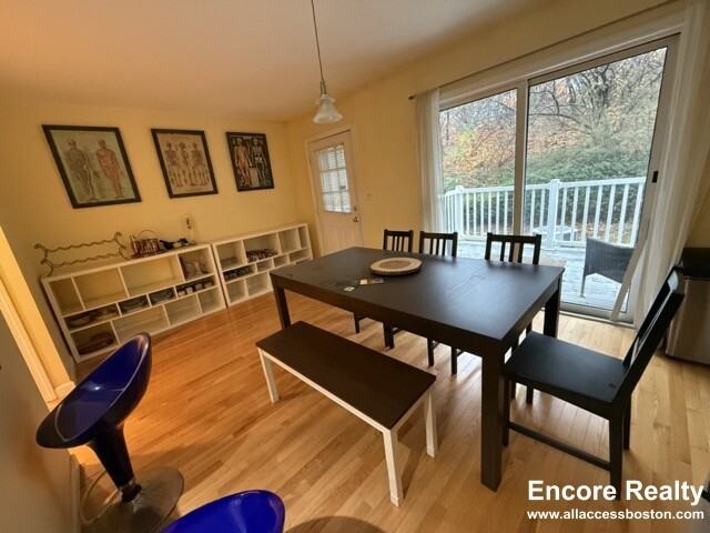 45 Breakwater Dr - Photo 3 of 29