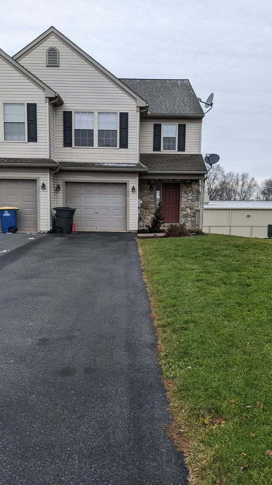 24 Granite Dr - Photo 2 of 19