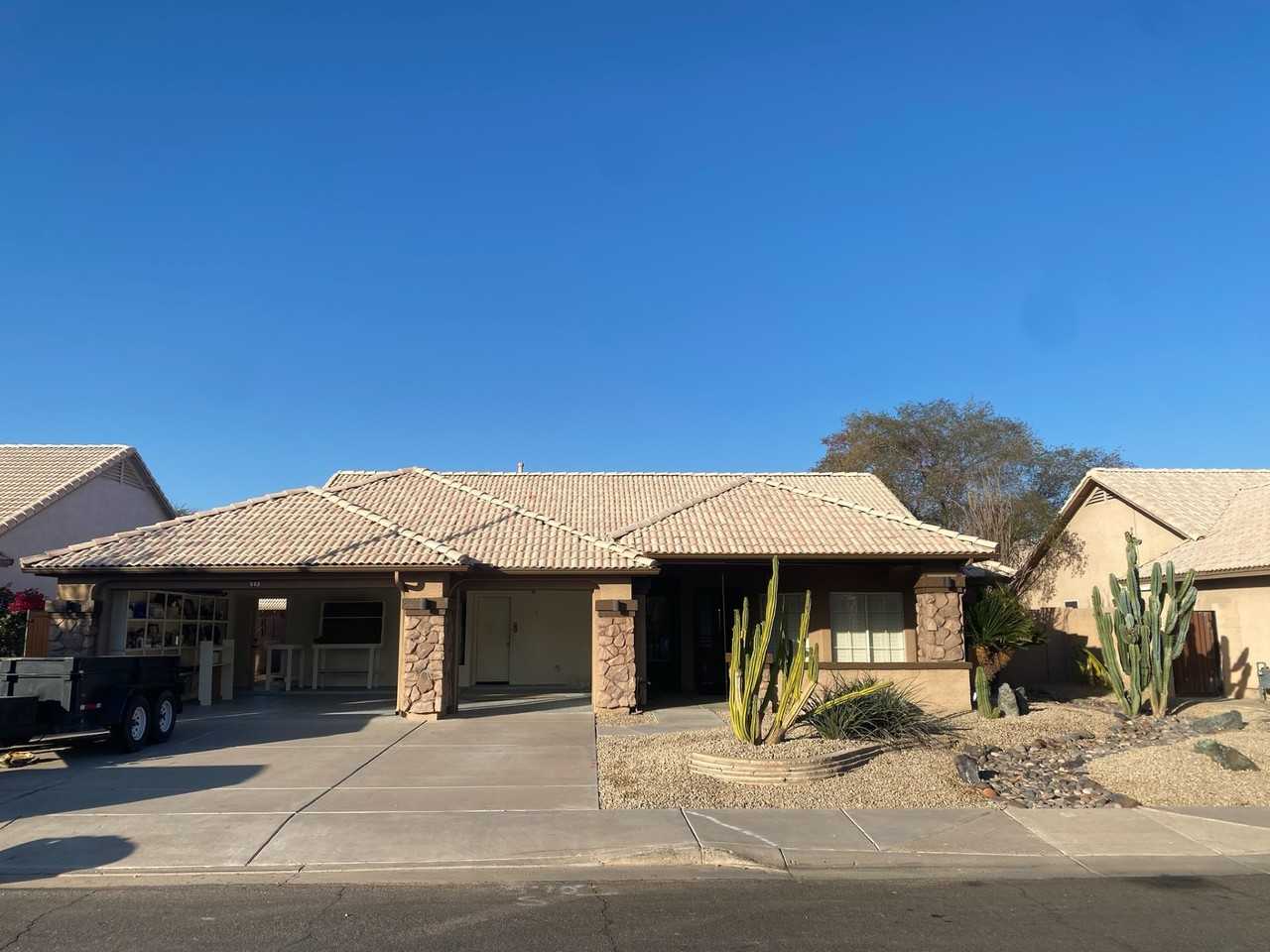 660 N Alder Dr - Photo 2 of 16