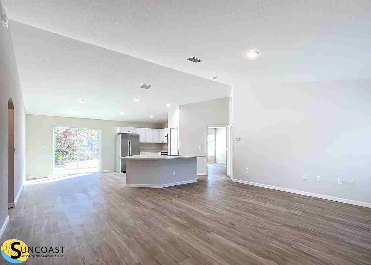 2639 W Felton Ln - Photo 2 of 31