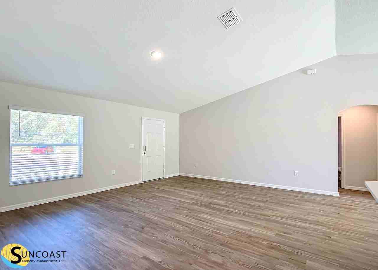 2639 W Felton Ln - Photo 3 of 31