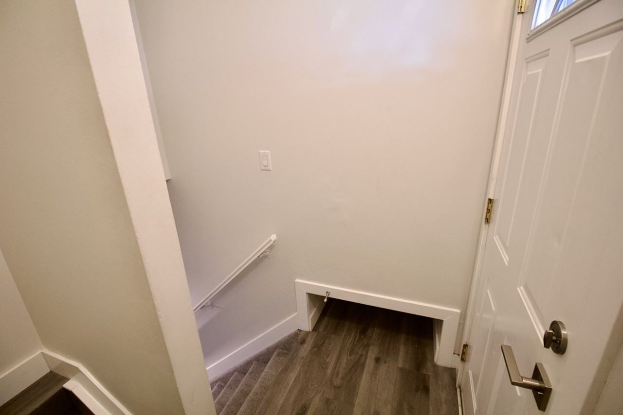 44 Crane Rd Bsmt #Bsmt - Photo 2 of 26