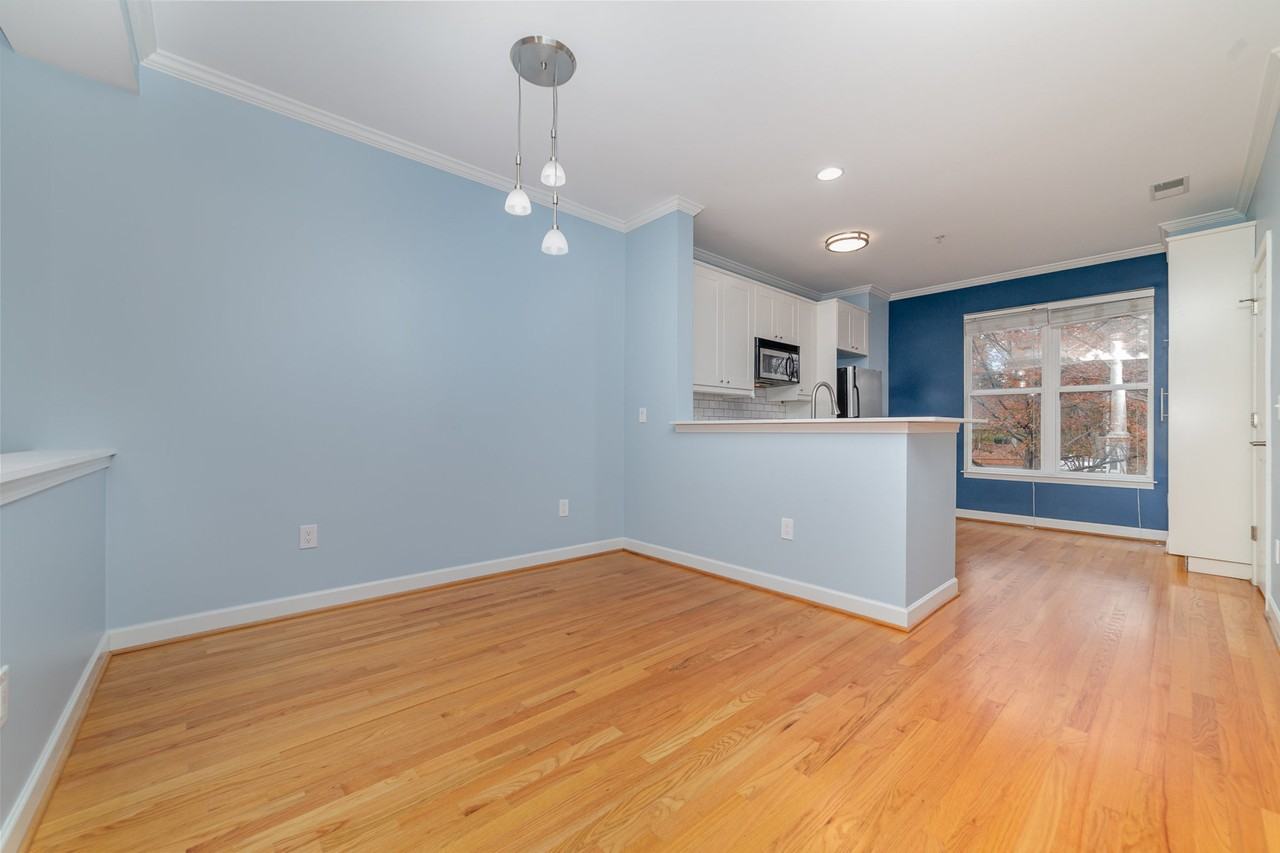 2504 Cranbrook Ln #5 - Photo 5 of 15