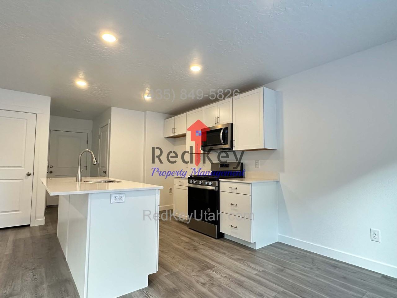 647 W Banner Dr - Photo 3 of 19