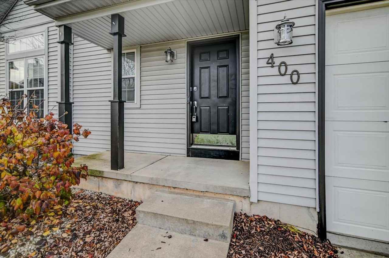 400 Muirfield Ct - Photo 2 of 50
