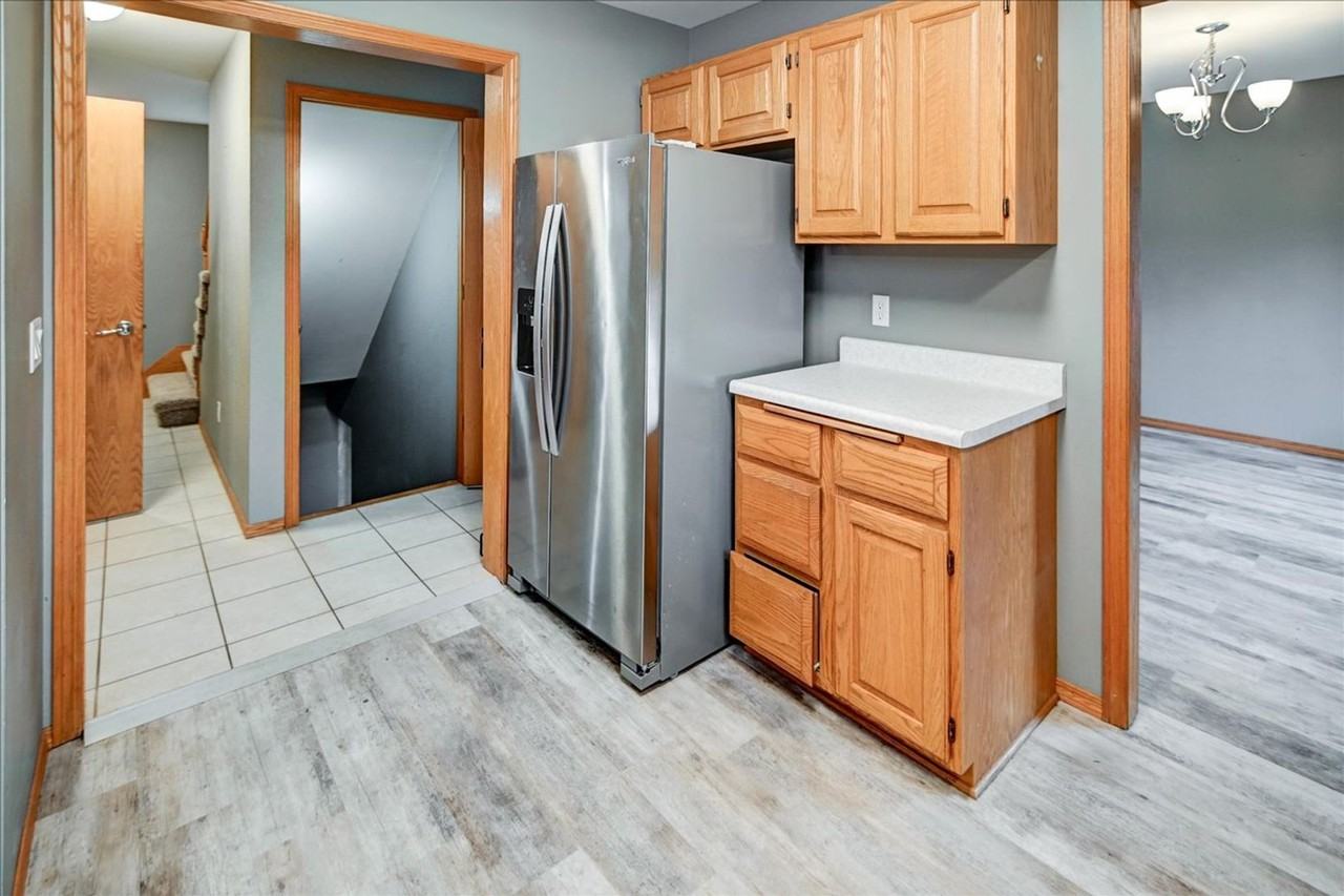 400 Muirfield Ct - Photo 5 of 50