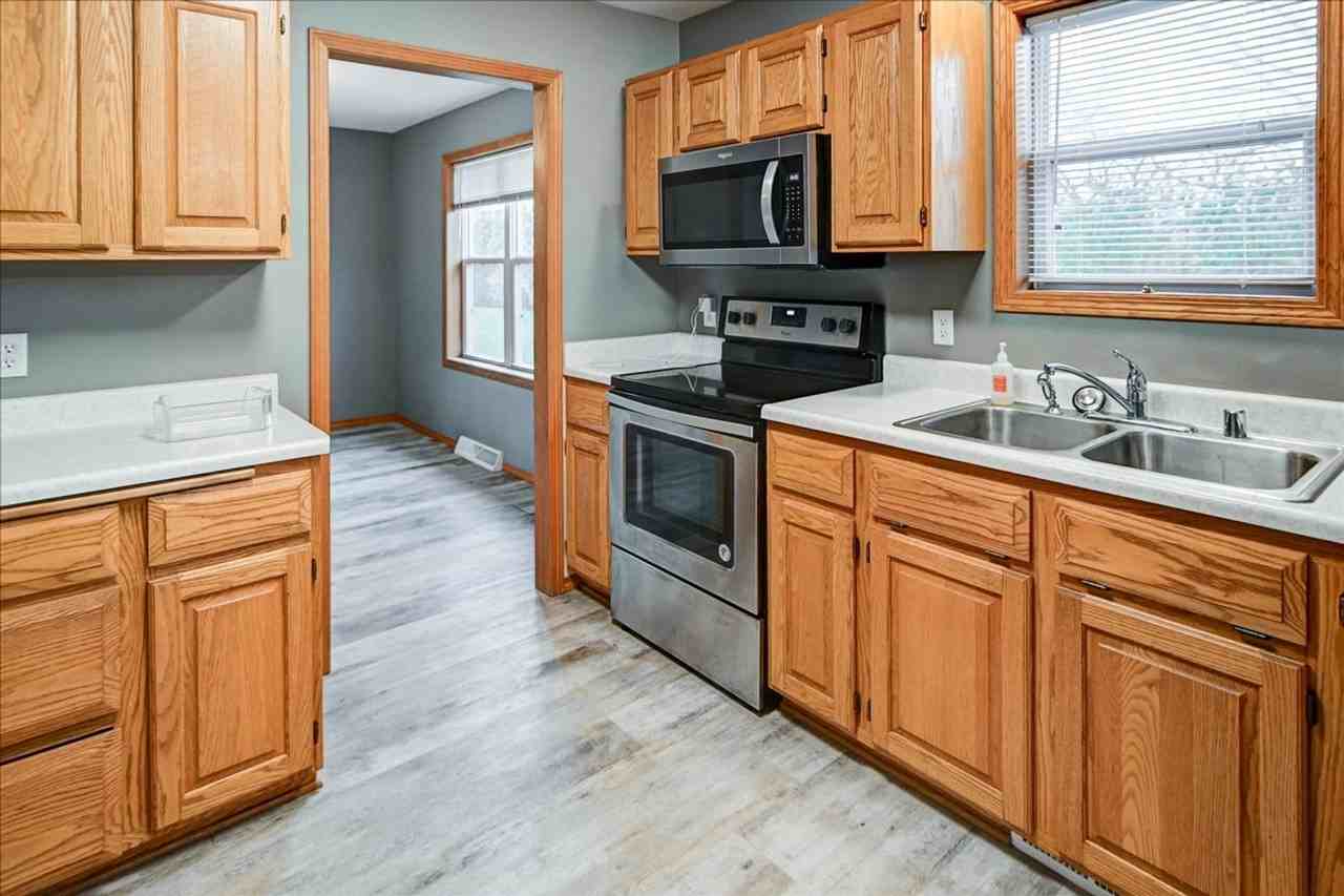 400 Muirfield Ct - Photo 7 of 50