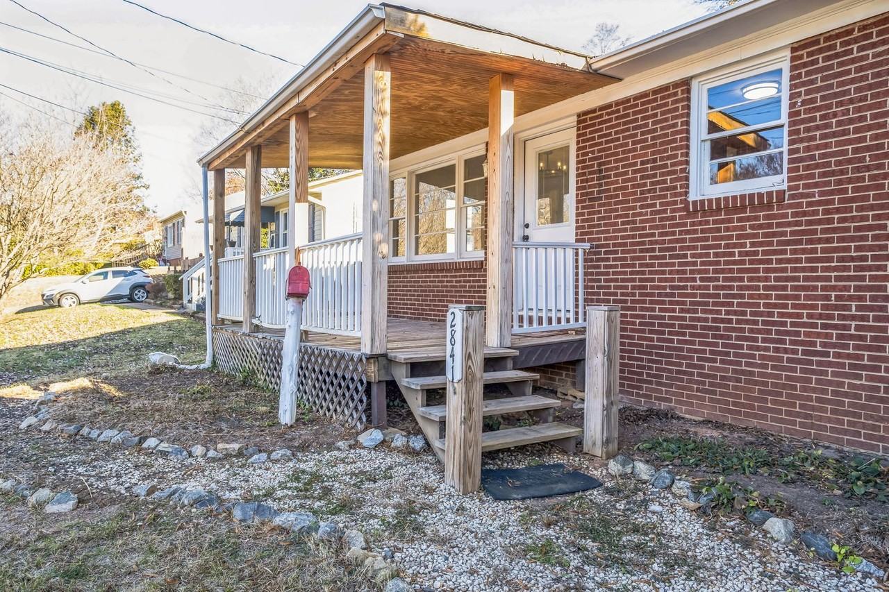 2841 Trent St - Photo 3 of 15