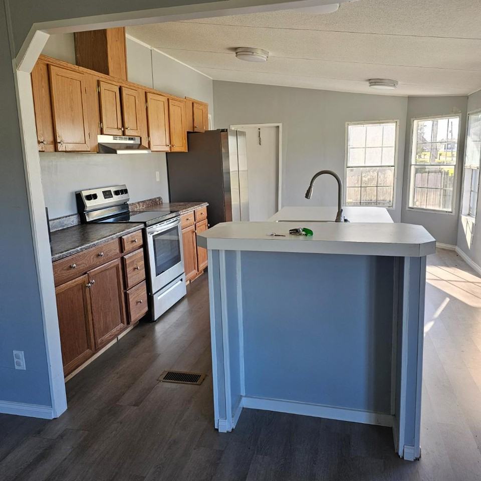 179 Blakefield Dr - Photo 2 of 10