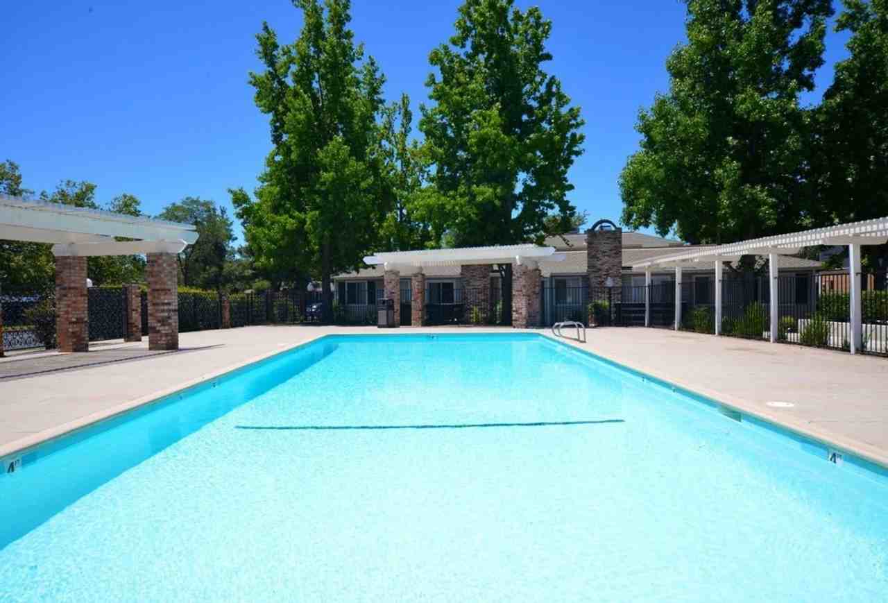 Clayton Crossing Apartments - Photo 5 of 47