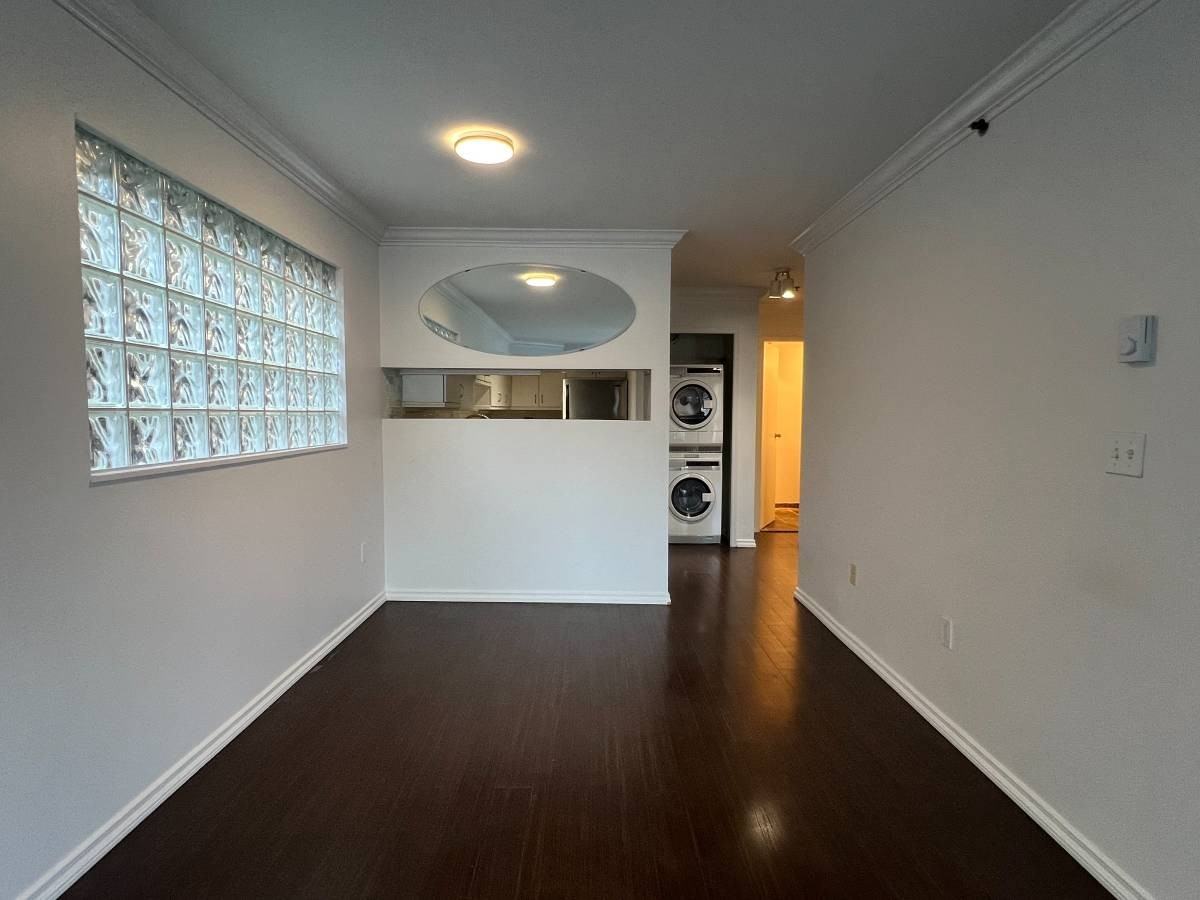 910 8th Ave W #107 - Photo 3 of 17