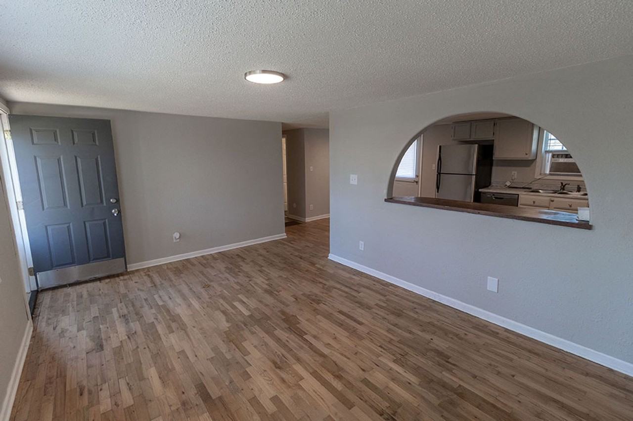 6007 N Vickie Dr - Photo 4 of 25