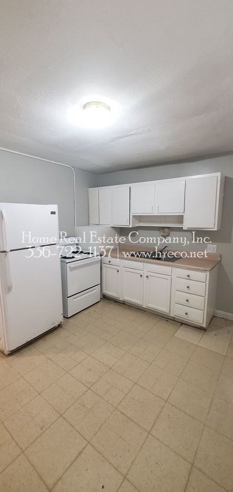 1231 Gholson Ave #A - Photo 4 of 7