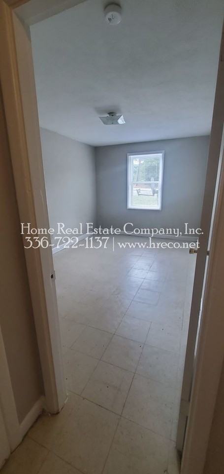 1231 Gholson Ave #A - Photo 6 of 7