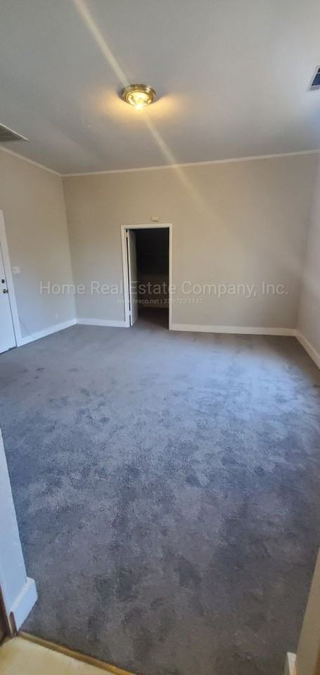 318 E Monmouth St #D - Photo 2 of 6