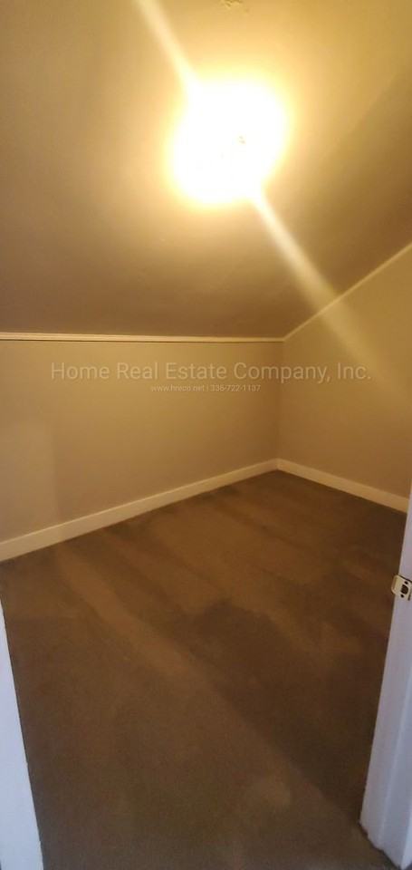 318 E Monmouth St #D - Photo 5 of 6
