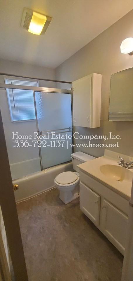 1611 W Northwest Blvd - Photo 3 of 9