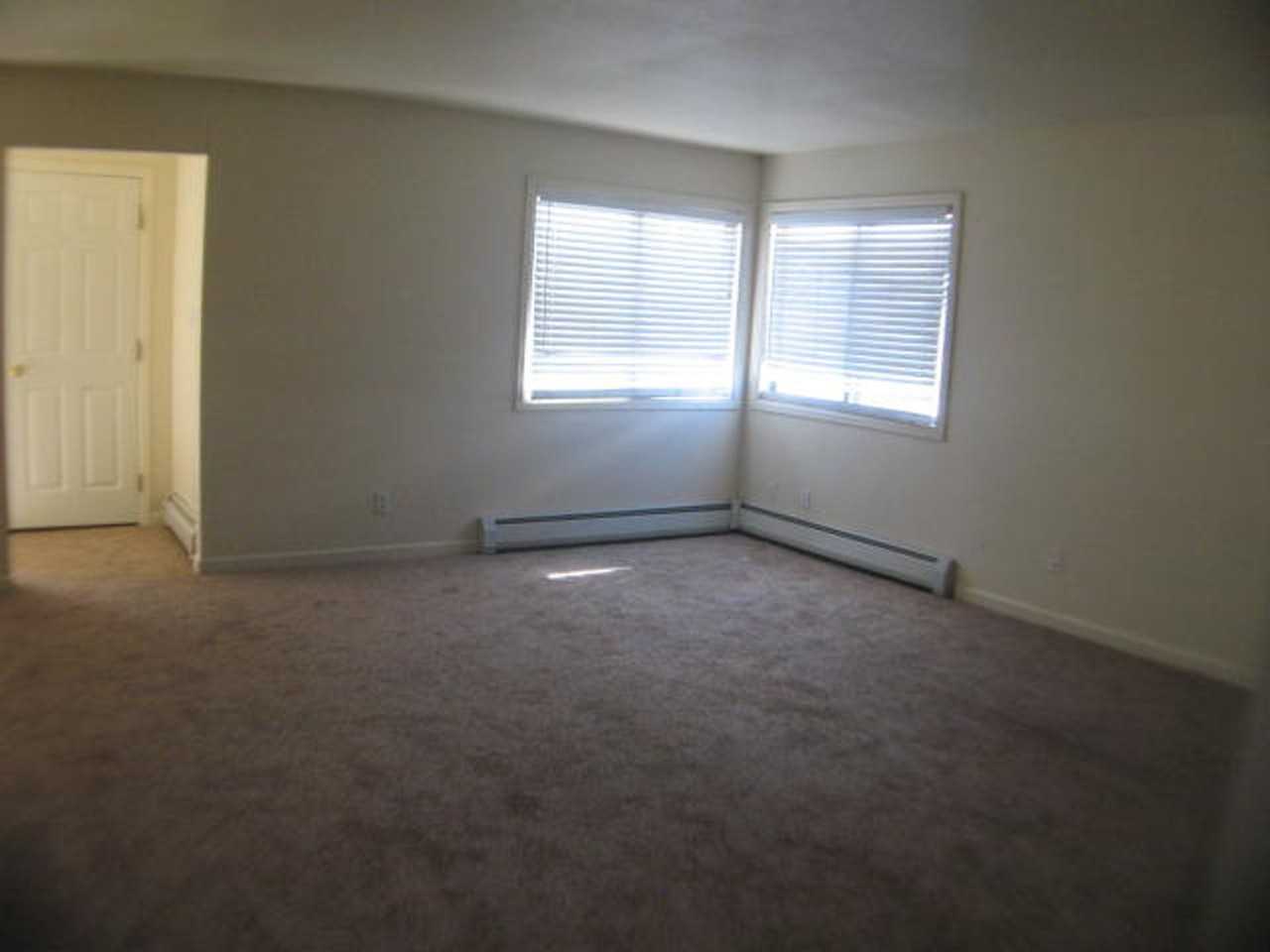 125 W Cokedale Dr - Photo 2 of 13