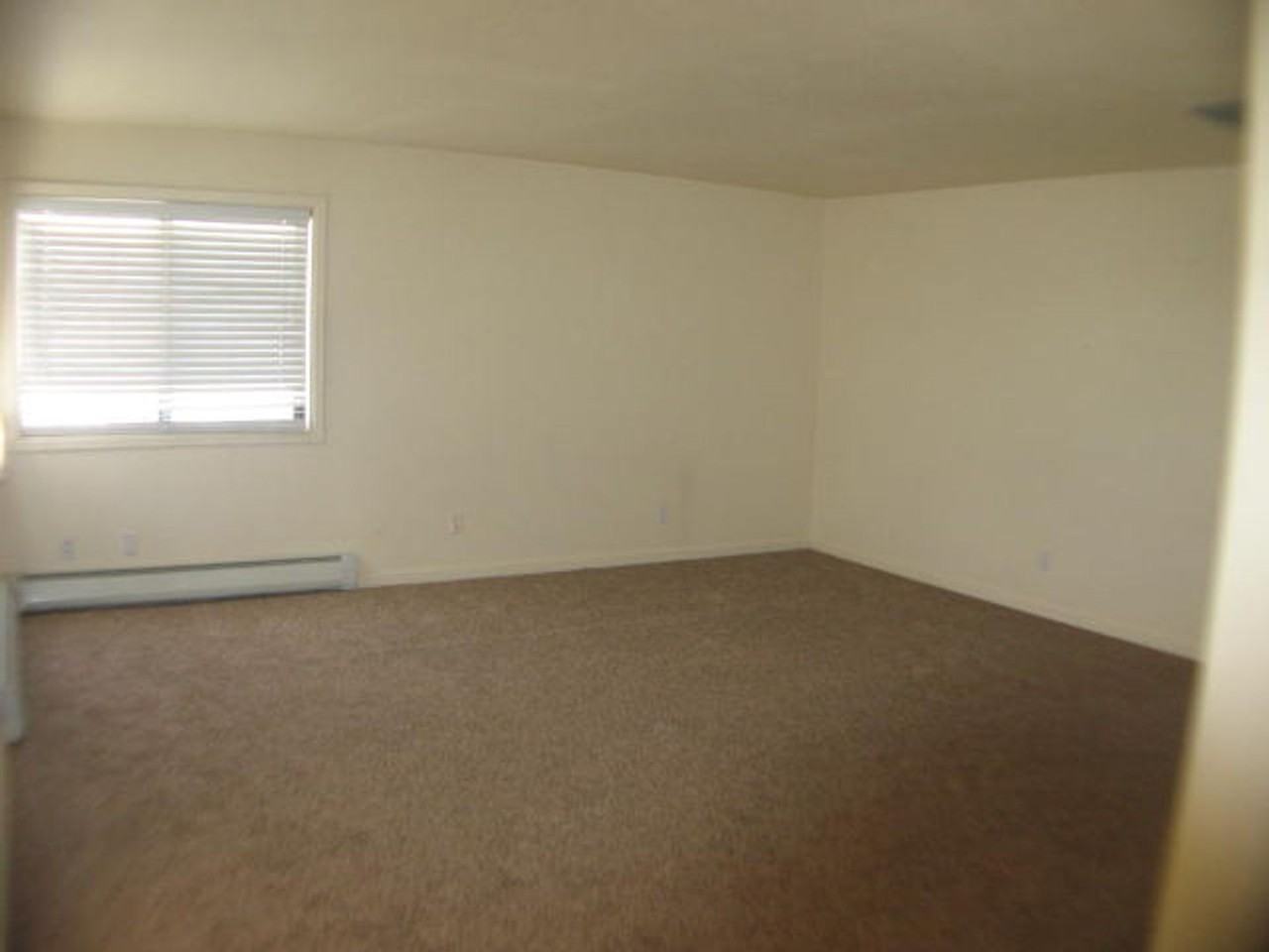 125 W Cokedale Dr - Photo 3 of 13